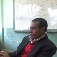 الكاتب والاديب