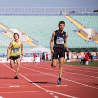 Виктор Апостолов