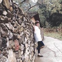 Hồng Hạnh