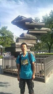 Xin Yi