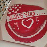 ميس العبويني