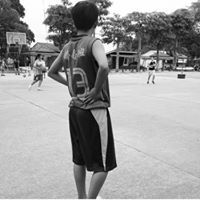 ยิ่ง ขจร