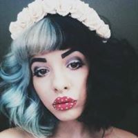 Εβελίνα Μι.