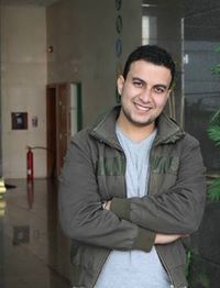 محمود عبادة