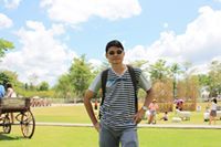 สุรพงษ์ เชาว์เพชรไพโรจน์