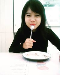 Anisa Eka F