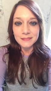 Tina Leonard