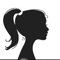 طالبه جامعيه