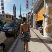 R Putri
