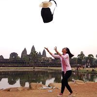 Sreyna Khom