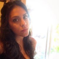 Karla León P