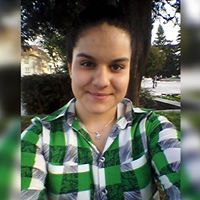 Полина Николова