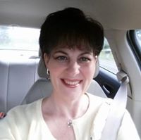 Theresa  Clum