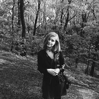 Александра Литвинова