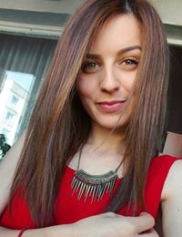 Катя Михова