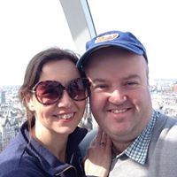 Lisa_and_her_library