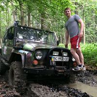 Олег Мельник