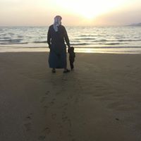 غرباء الوحيد