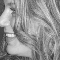 СВЕТЛАНА НИКОЛОВА