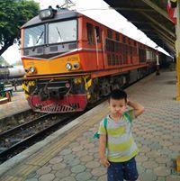 วันนี้อยู่ดูโลกให้โสภิณ พรุ่งนี้อาจสิ้นไม่รู้วันตาย