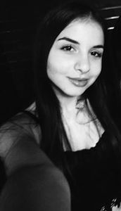 Χρύσα Τσέκου