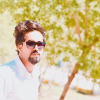 رائد الحسني