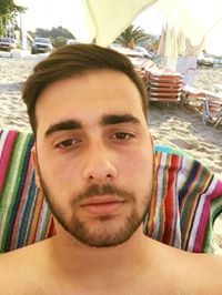 Αντρέας Ντε.