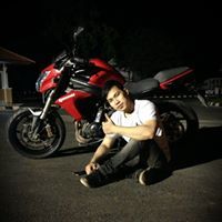 อดิศร สุขคุ้ม