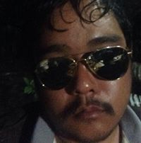 นายท่านเฟิร์ส ยี่เขียน