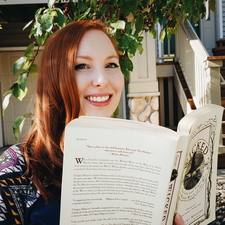 Rachael (RedRchlReads)