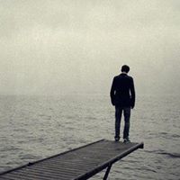 غريب فى بلاد غريبة