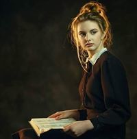 شاعره ممطره