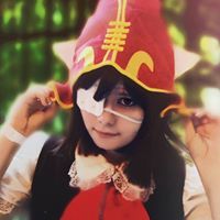 Катя Попова