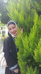 شقايق مه جبين