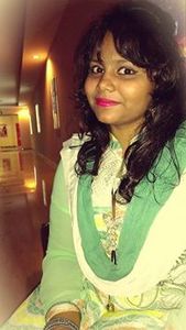 শুভ্ররঙ্গিন প্রজাপতি