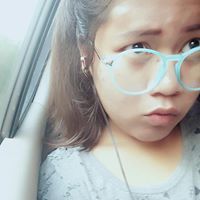 นักเรียนปีหนึ่ง สีน้ำเงิน