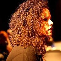 Thais Fernandes