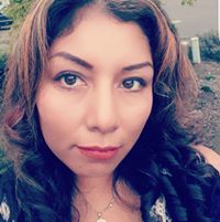 Laura Flores