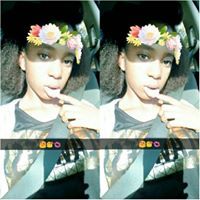 Qvëëñ Chãřřìsma