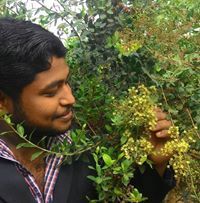 விக்னேஷ் காரி குலம்