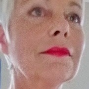 Lindy Andrews