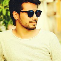 Akâšh Páţňáîk