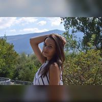 Ния Солакова