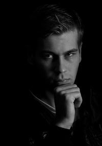 Marek Atchin