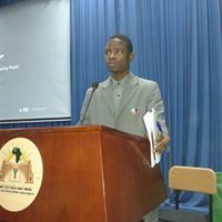 مصطفى أوماوي