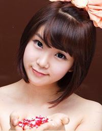 فراشة الورديه