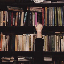 نور الموسوي