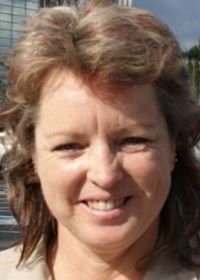 Donna L Davis