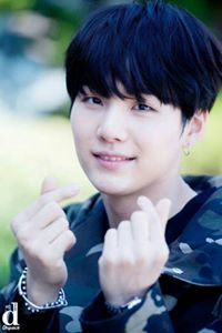 Ainun MinSuga