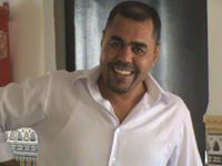 الكاتب أحمد